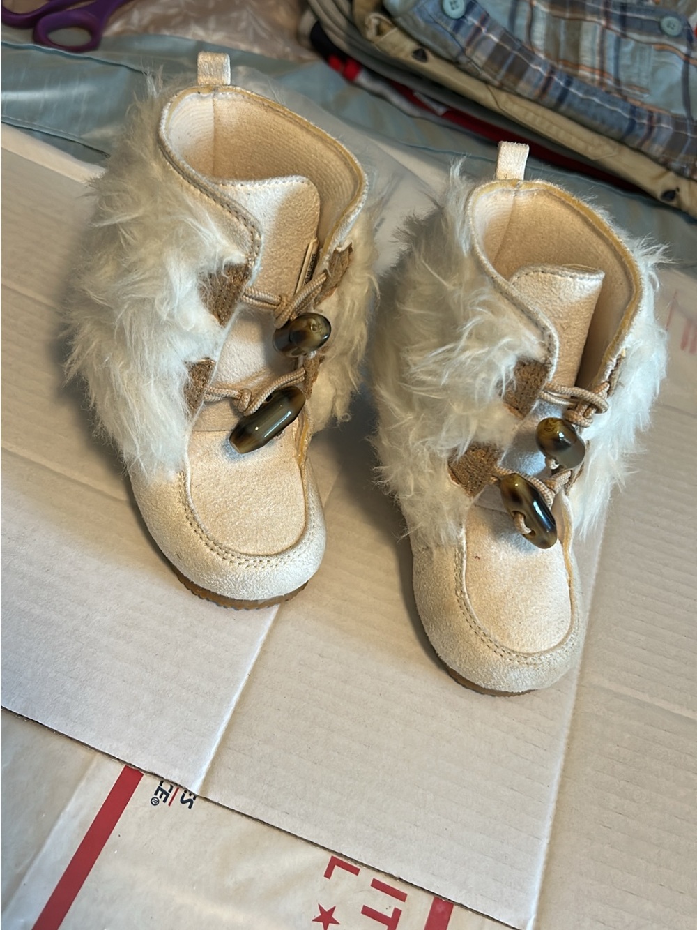 Gymboree Cream Faux Fur Toddler Boots